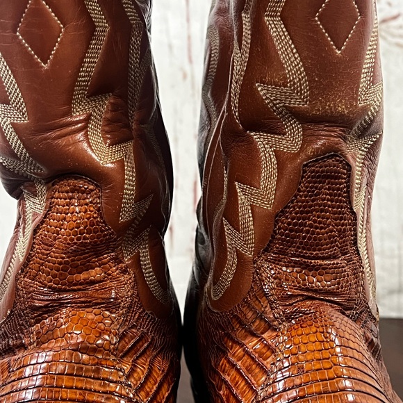 TONY LAMA EXOTIC Croc/Lizard vintage Men's Brown Western Leather Cowboy Boots 9D - Picture 17 of 17